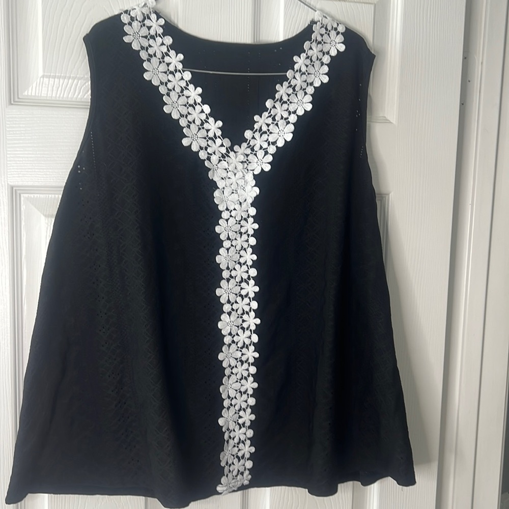 Black Tank Top with white flower appliqué lace detail